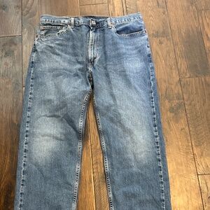 Mens Levi Jeans - Size Waist 36